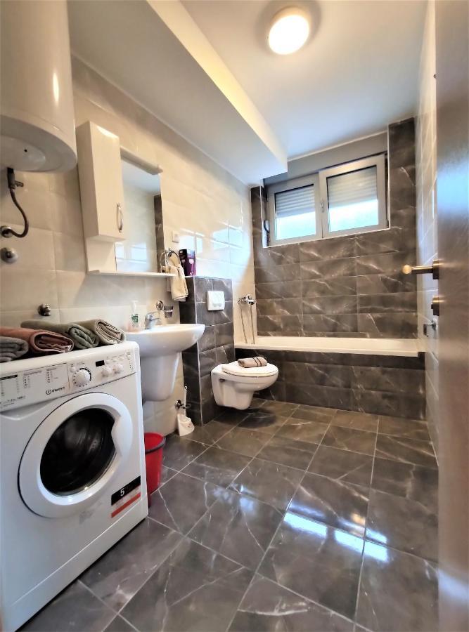 Pavlina Apartments Budva Bagian luar foto