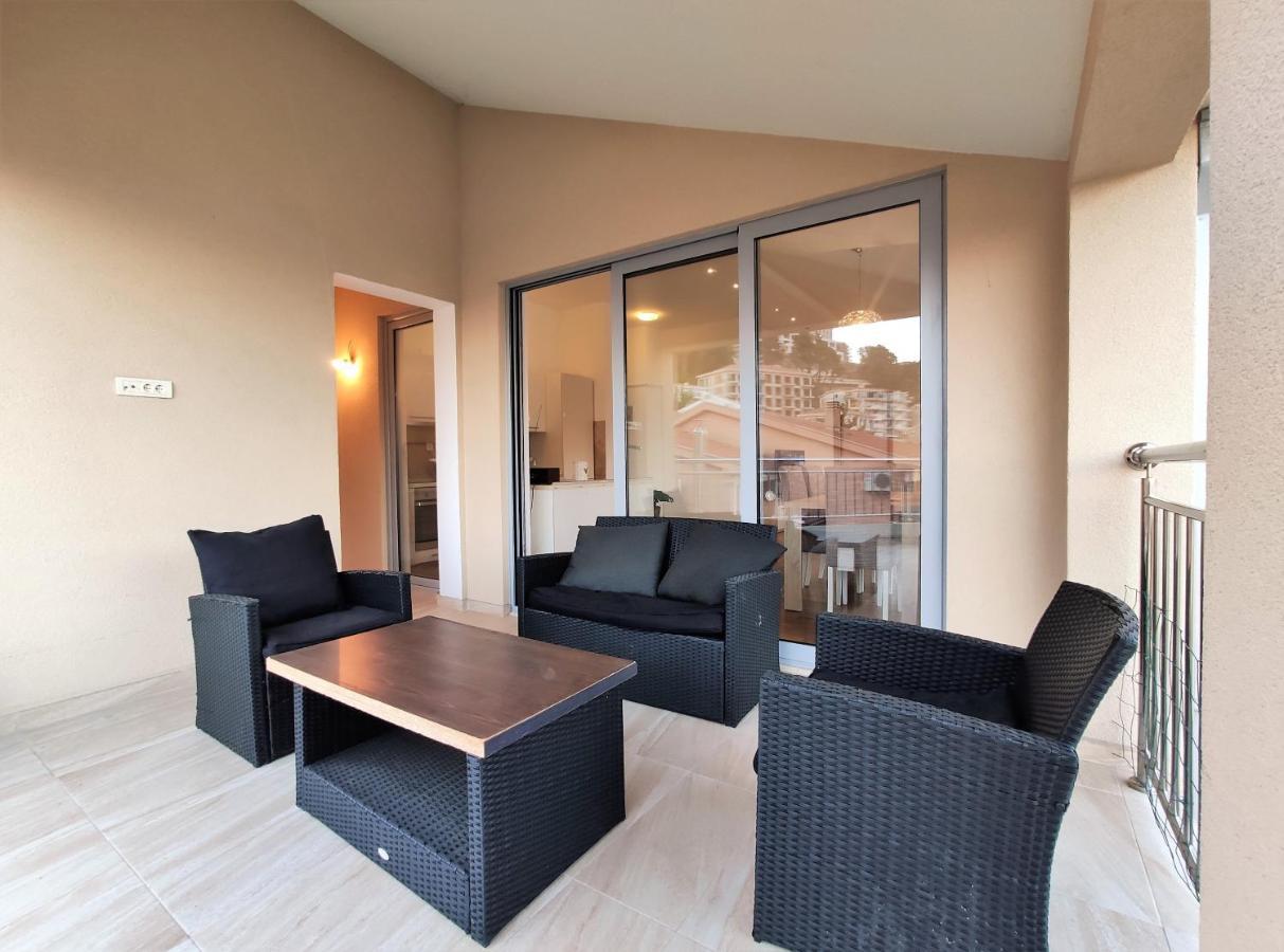 Pavlina Apartments Budva Bagian luar foto