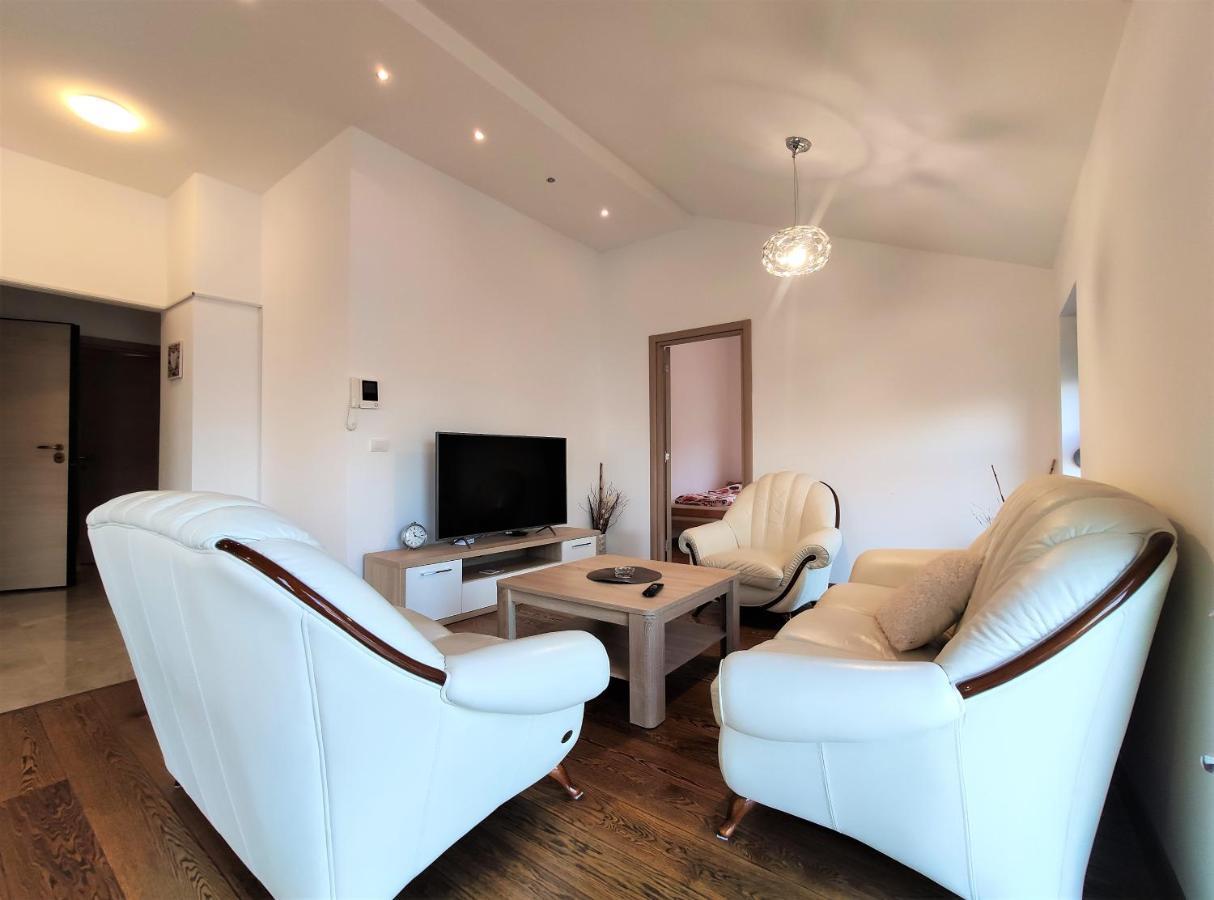 Pavlina Apartments Budva Bagian luar foto