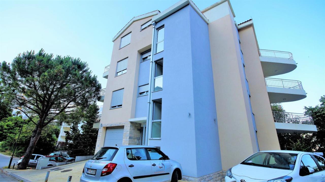 Pavlina Apartments Budva Bagian luar foto