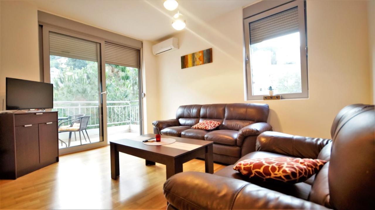 Pavlina Apartments Budva Bagian luar foto
